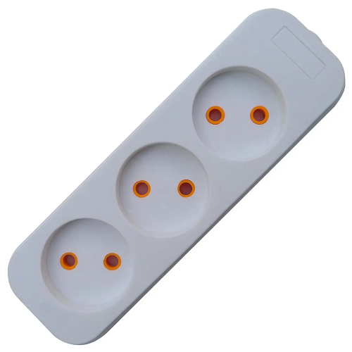 Колодка QUANTUM 3 гнізда біла Б/З (QM-KP-00300)