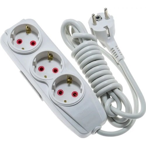 Подовжувач QUANTUM 3 гнізда 3м білий З/З (QM-KP-00313)